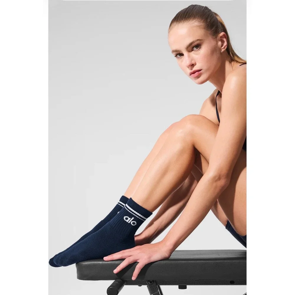 Alo Navy+White Unisex Half Crew / NWT / Size M
